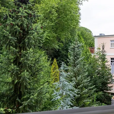 Valencia * Karlovy Vary